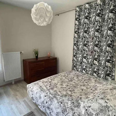 Le Central-4 Personnes-parking Apartment